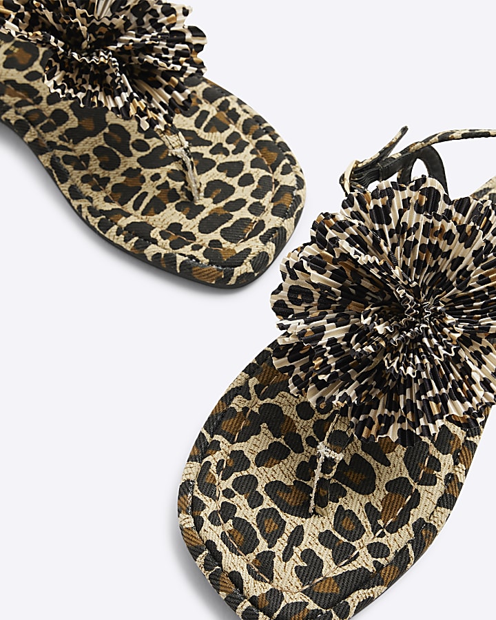 Brown Leopard Flower Toe Thong Flat Sandals
