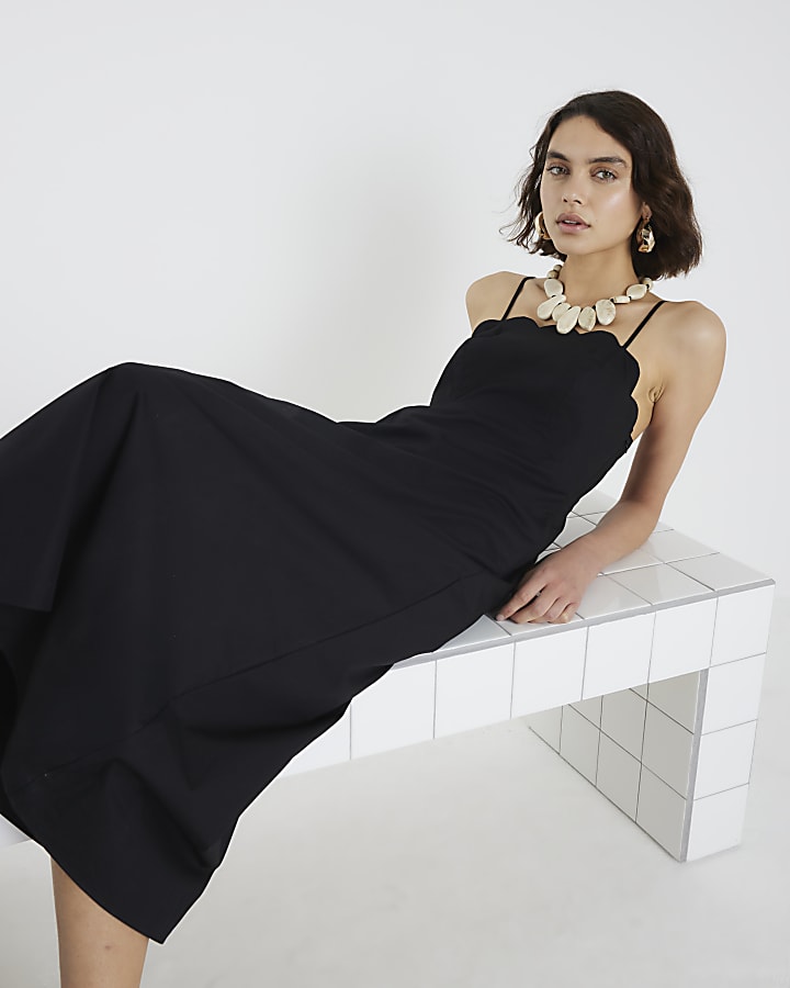 Black Strappy Scallop Midi Sun Dress