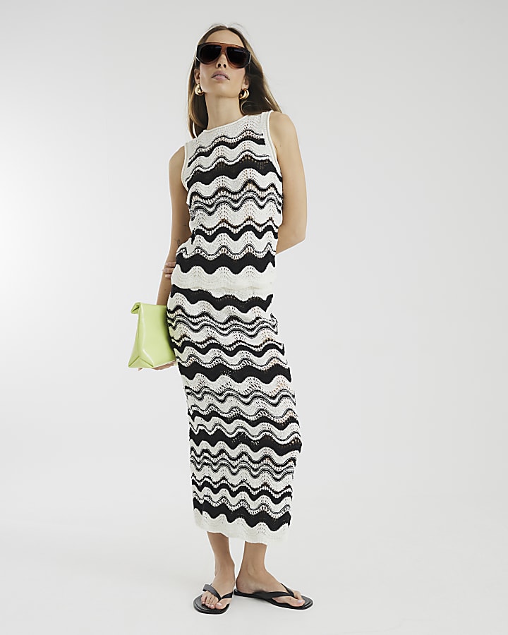 Black Chevron Knit Vest