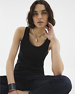 Black Sleeveless Scoop Neck Tank Top
