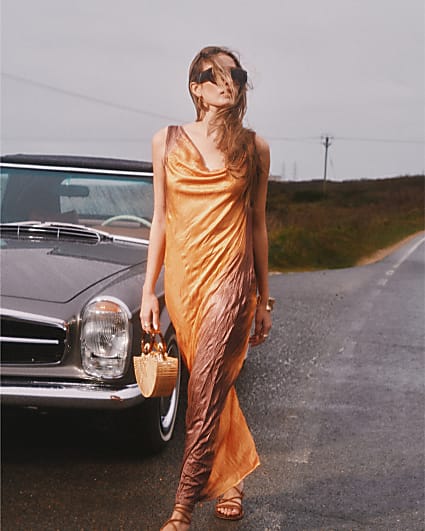 Orange Sleeveless Crinkled Ombre Midi Dress