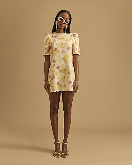 Pink Floral Scallop Hem Mini Shift Dress